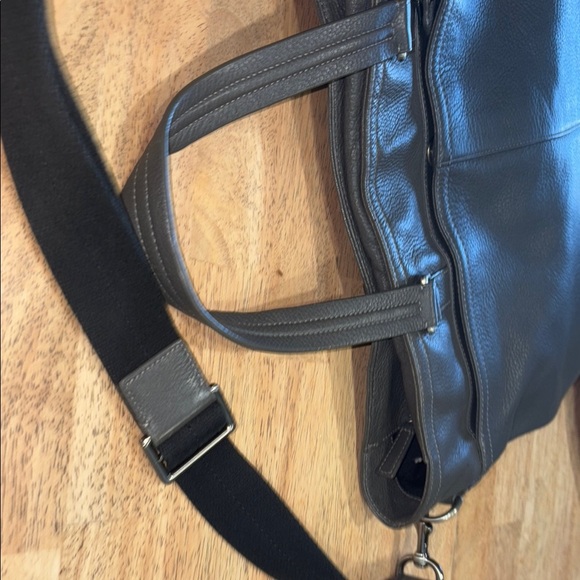 Coach Grey Tote Shoulder bag Carry On Luggage Pebble Leather - Picture 9 of 10